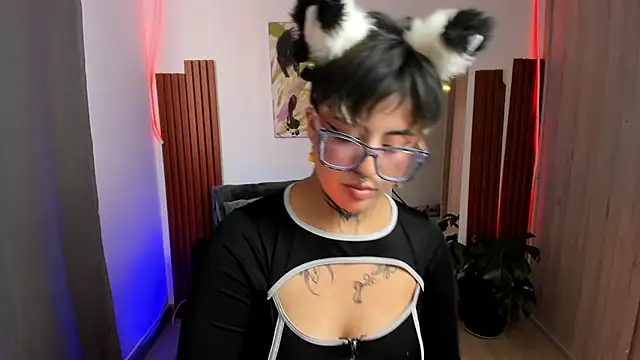 Rebeka-baker's Webcam Show