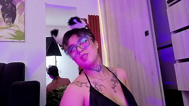 Rebeka-bakerのライブXXXチャット