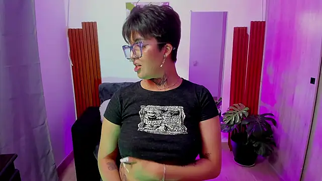 Chat XXX en directo de Rebeka-baker