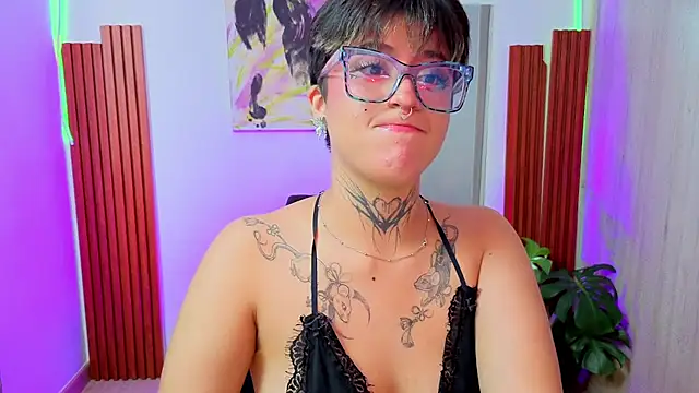 Rebeka-baker Chat XXX in diretta