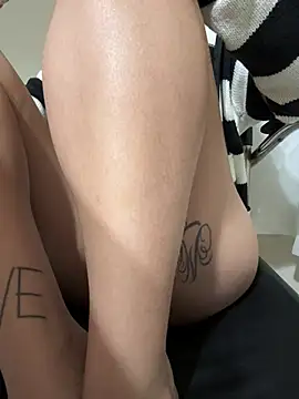 Angel_6699's Live XXX Chat