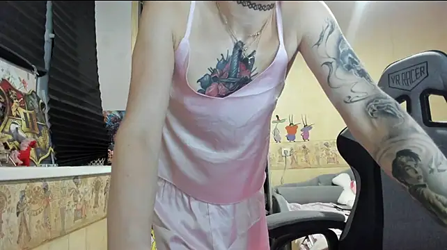 WatsonMi Chat XXX live