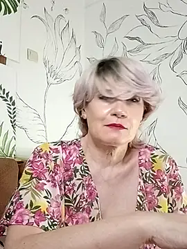 Catty_Lady – Naživo XXX chat