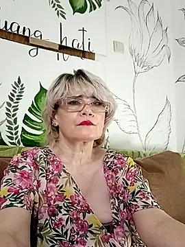 Catty_Lady: απευθείας συνομιλία ΧΧΧ