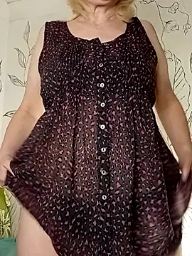 Catty_Lady Chat XXX live