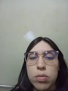CamilaSmit24's Webcam Show