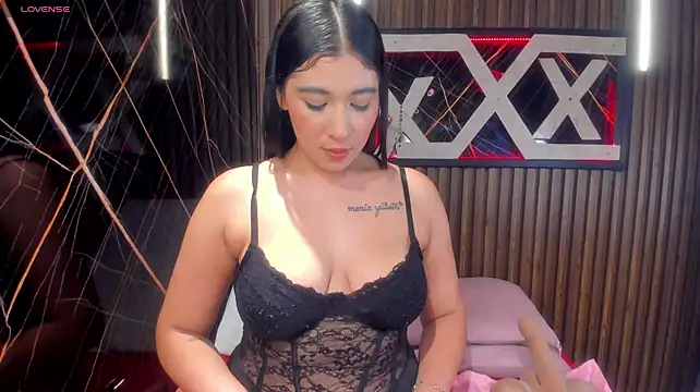Chat +18 de Miah_Palacio ao vivo
