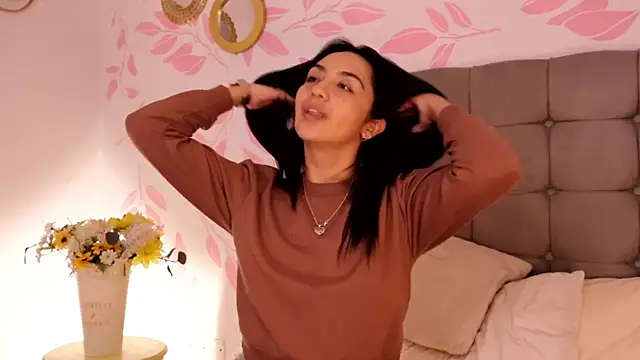 ana_riveros' Webcam Show