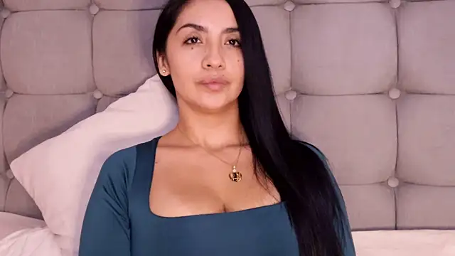 ana_riveros' Webcam Show