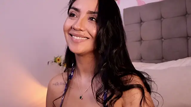 ana_riveros' Webcam Show