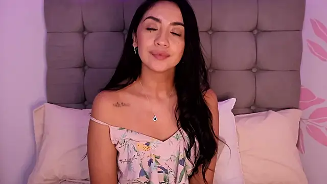 ana_riveros' Webcam Show