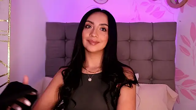 ana_riveros' Webcam Show