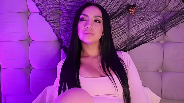 ana_riveros' Webcam Show