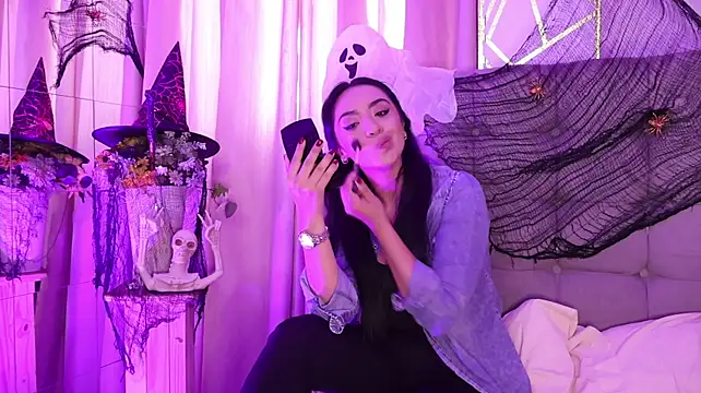 ana_riveros' Webcam Show
