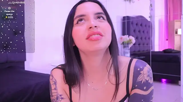 Chat +18 de kaylee_lee ao vivo