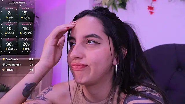 Chat +18 de kaylee_lee ao vivo