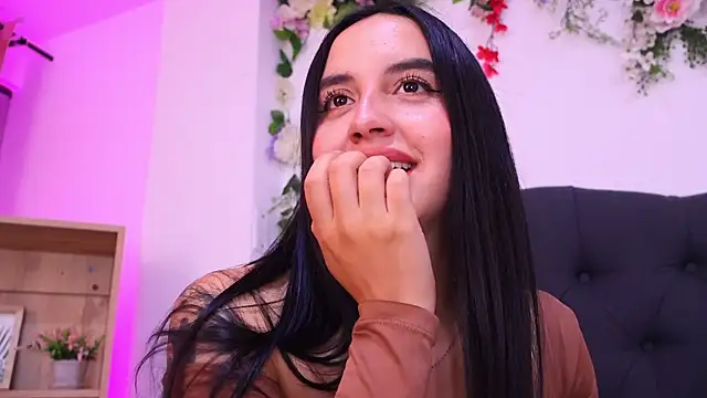 kaylee_lee – Naživo XXX chat