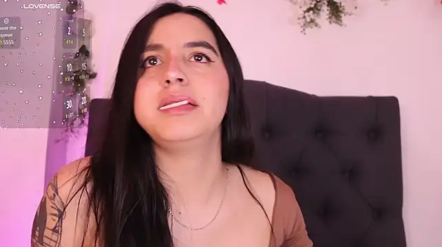 دردشة kaylee_lee الجنسية المباشرة