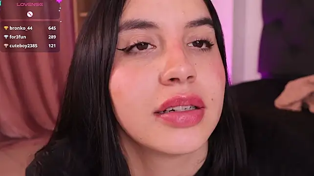 دردشة kaylee_lee الجنسية المباشرة