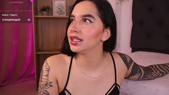 צ'אט XXX בשידור חי של kaylee_lee