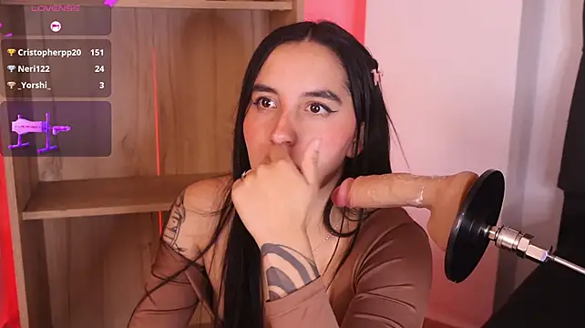 kaylee_lee Adlı Modelin Web Kamerası Şovu