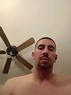חדר צ'אט בשידור חי של himNIGuys