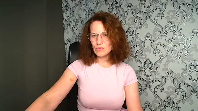 Chat XXX en directo de Kelly_Kisss