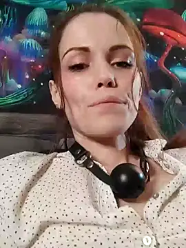 Angie_meow Adlı Modelin Web Kamerası Şovu