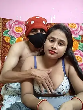 Seducing_couple's Webcam Show