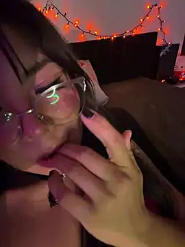 Pokazy przed kamerką – Akane_Chan