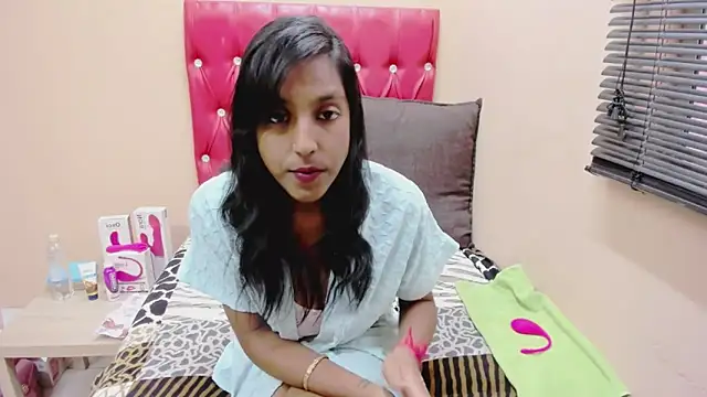 INDIANCREAM4U's Webcam Show