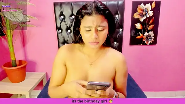 INDIANFLAME's Live XXX Chat