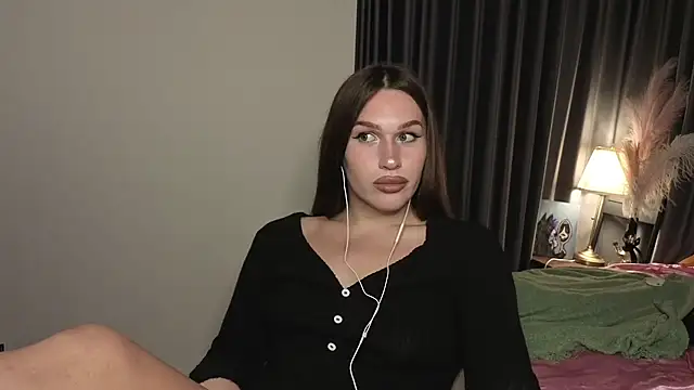 Вебкам-шоу SophieTrner