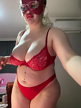 Sikisken7777 Adlı Modelin Canlı XXX Sohbeti