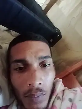 NaughtyGuy0071 Pertunjukan Webcam