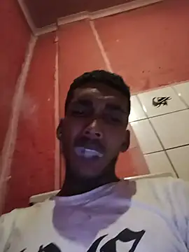 NaughtyGuy0071 Adlı Modelin Web Kamerası Şovu
