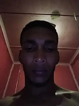 הופעת וובקאם של NaughtyGuy0071