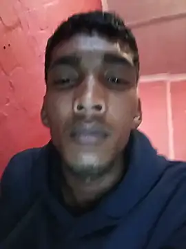 Show modela NaughtyGuy0071 na web-kameri