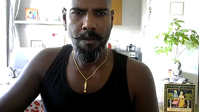 frenchblackc31のウェブカメラショー
