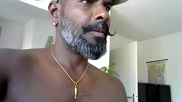 frenchblackc31: вебкам-шоу