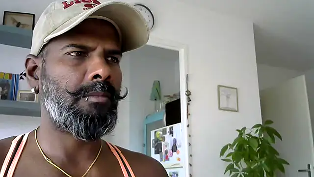 frenchblackc31 – webcam-show
