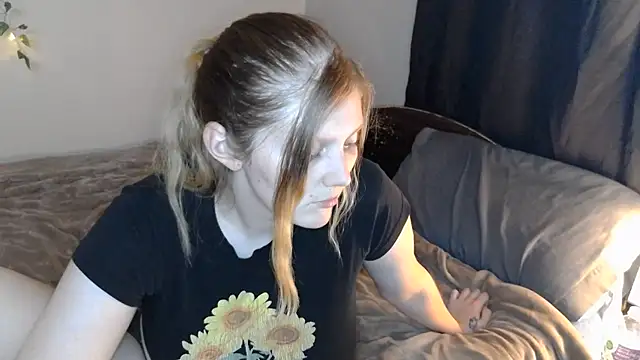 XxMidnightMysteryxX's Live XXX Chat