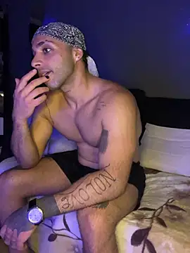 Mohdollmen Pertunjukan Webcam