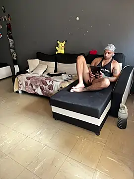 Show de Mohdollmen na webcam