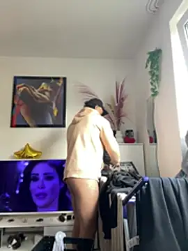 Show de Mohdollmen na webcam