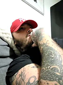 MrBearTattooX webcam show