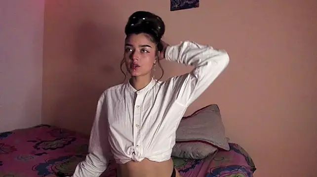Emmantho Webcam show