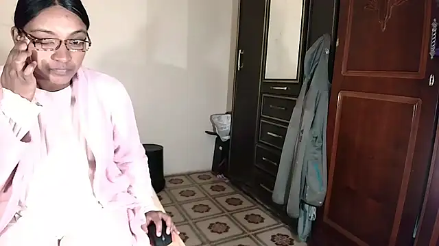 XXX chat uživo modela indiansweetflava