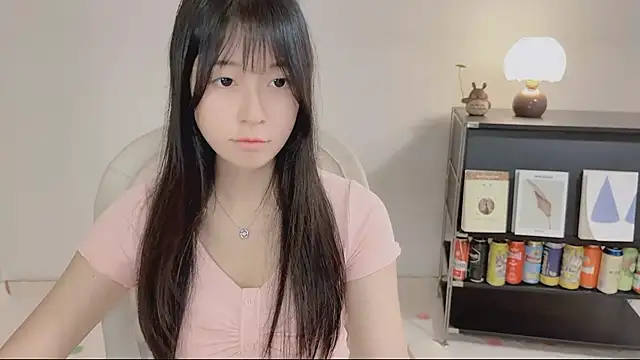 Onechestnut's Live XXX Chat