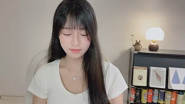Onechestnut's Live XXX Chat